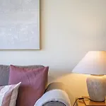 Lavender - By Wehost Apartament